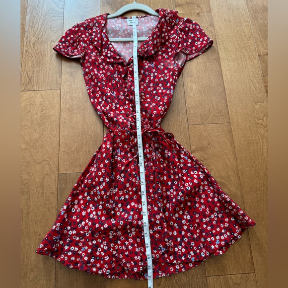 Aritzia Sunday Best red floral wrap mini dress, size S - Picture 3 of 6